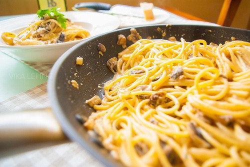 Спагетти с грибами и сыром. Рецепт.