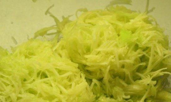 Оладьи из кабачков — простые и самые вкусные рецепты быстрого приготовления