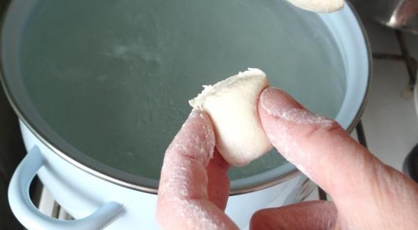 Ленивые вареники из творога от Елены Бон, пошаговый рецепт с фото. Ингредиенты: творог, мука, яйца, сахар