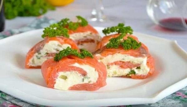 Закуска из красной рыбы и творожного сыра на праздничный стол — быстро и вкусно