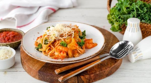 Спагетти с креветками, цукинни и соусом, пошаговый рецепт с фото