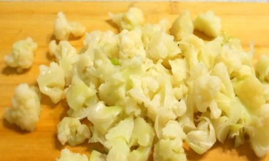 Салат из цветной капусты с яйцом — 7 рецептов очень вкусных салатов