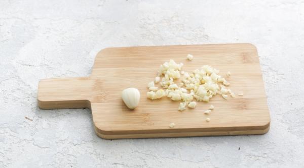 Помидоры с сыром и чесноком (зимняя закуска из помидоров), пошаговый рецепт с фото