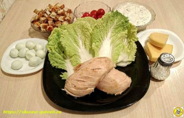 Салат Цезарь с курицей, классический простой рецепт в домашних условиях