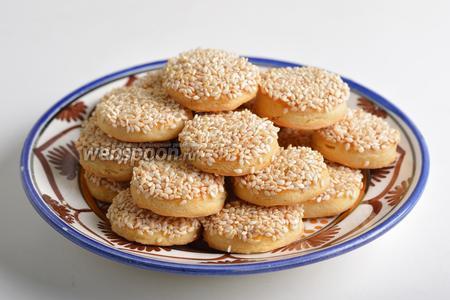 Солёное печенье из плавленых сырков с кунжутом 