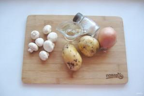 Жареная картошка с грибами в мультиварке