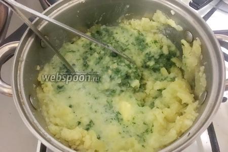 Зелёное картофельное пюре со шпинатом 