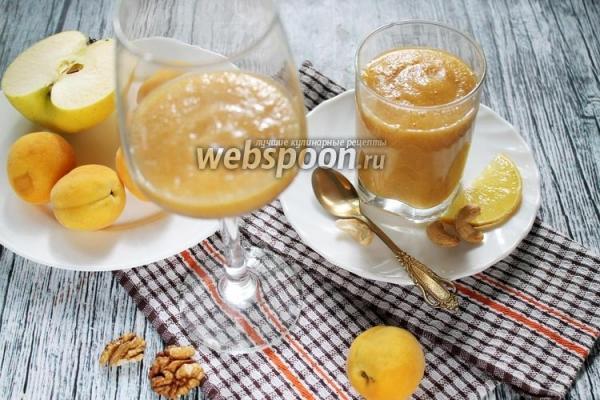 Яблочный смузи с абрикосом с мёдом