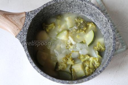 Крем-суп из цукини и брокколи с картофелем 