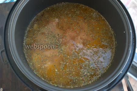 Суп из тыквы с курицей в мультиварке 