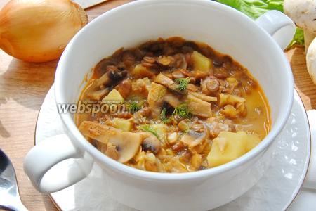 Томатно-сливочный суп с грибами и зелёной чечевицей 