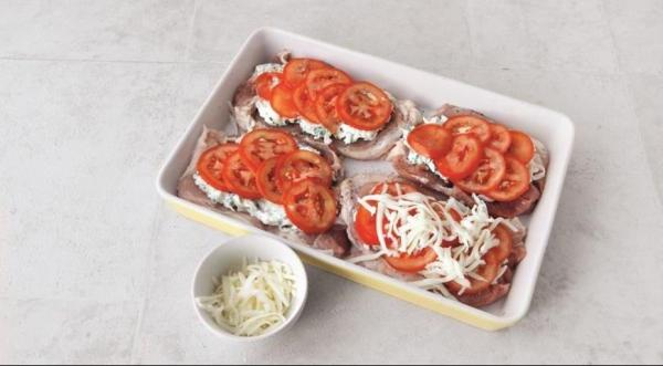 Свинина с помидорами и сыром, пошаговый рецепт с фото