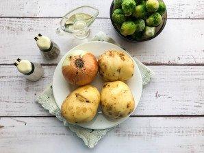 Тушеная брюссельская капуста с картошкой