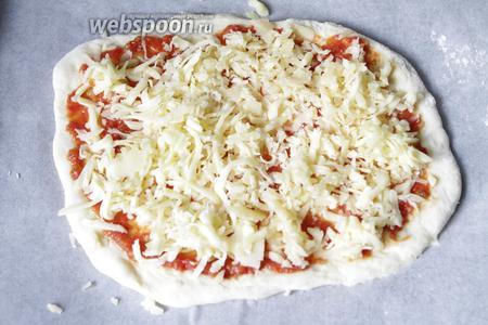 Домашняя пицца с моцареллой 