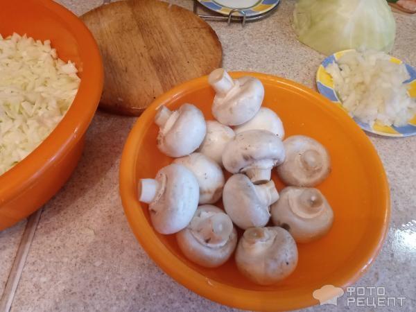 Рецепт: Котлеты капустные с грибами - По-домашнему