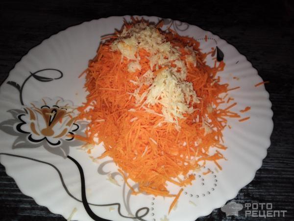 Рецепт: Рулет из кабачков - "с морковью и чесноком"