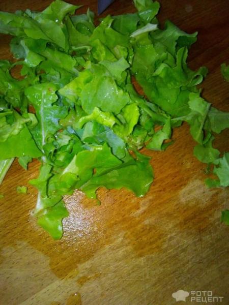 Рецепт: Салат из помидоров, огурца и листья салата - Вкусный и быстрый салат