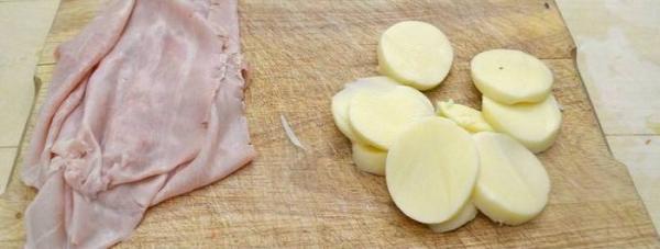  Омлет на сковороде с молоком и сыром — 5 простых рецептов с фото