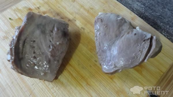 Рецепт: Салат с отварным свиным сердцем - Салат для будней и праздников.